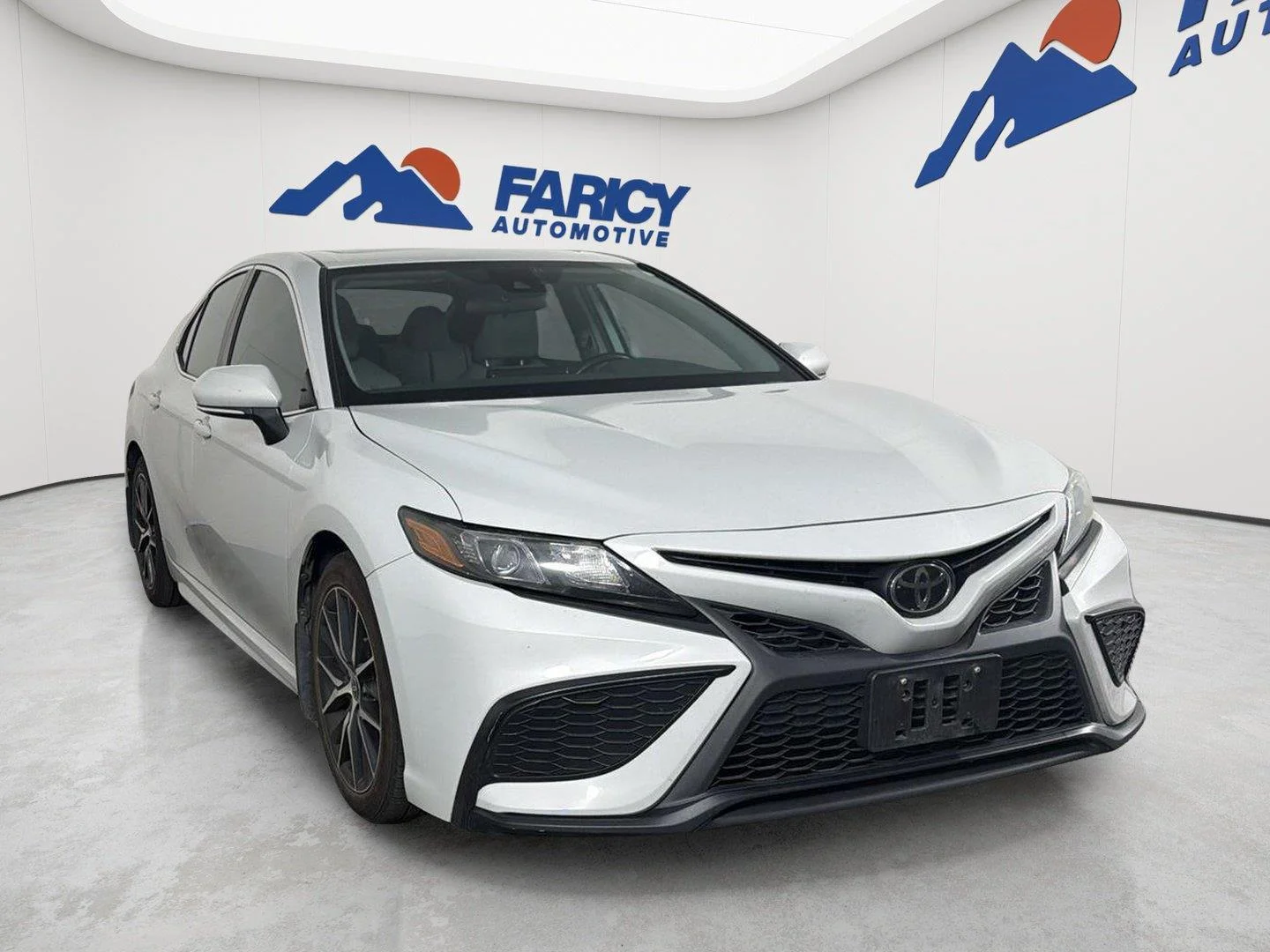 Used 2023 Ice Edge Toyota SE image 12