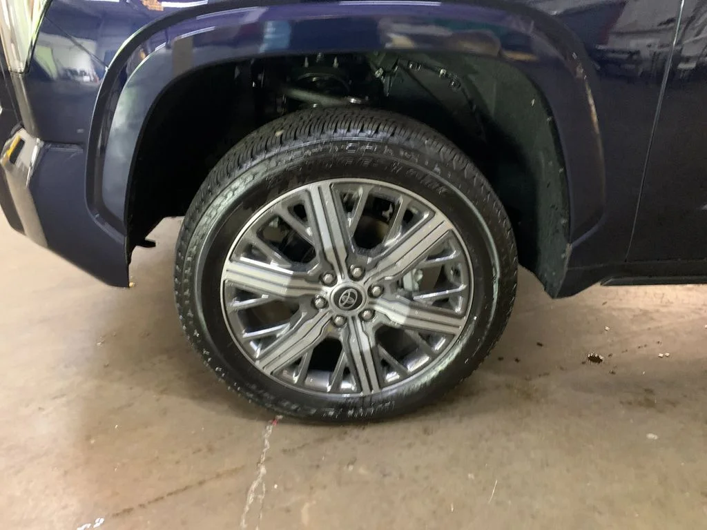 Used 2024  Toyota Capstone image 32