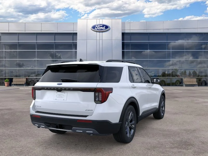 New 2026 Star White Metallic Tri-Coat Ford Active image 31