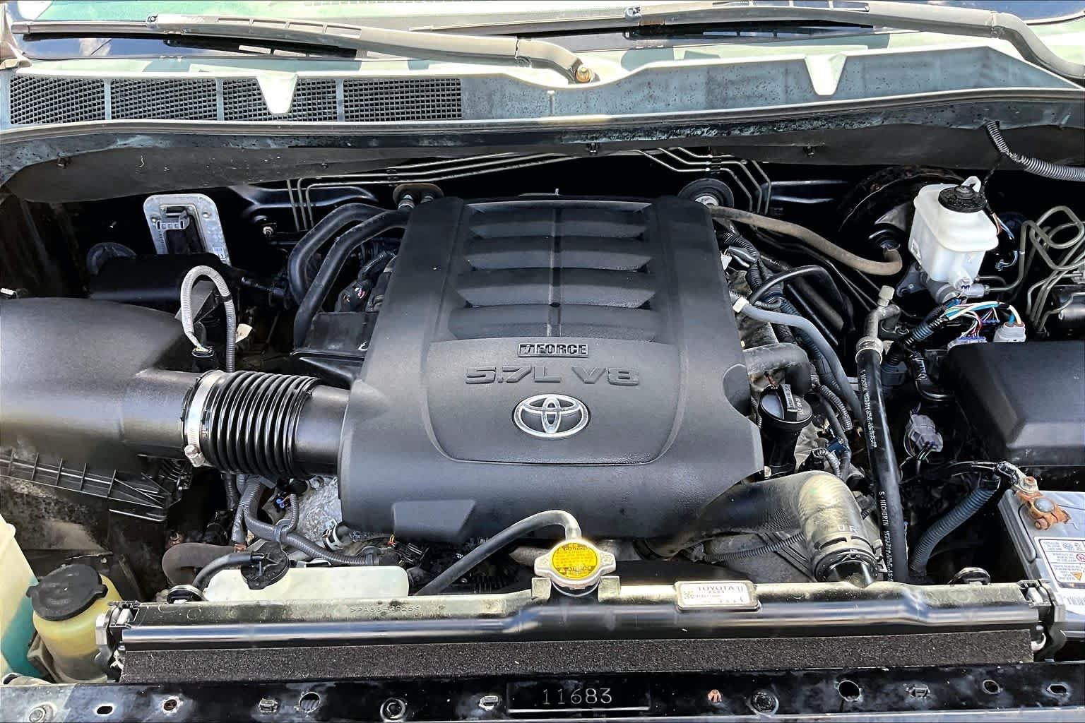 Used 2014 Black Toyota SR5 image 32
