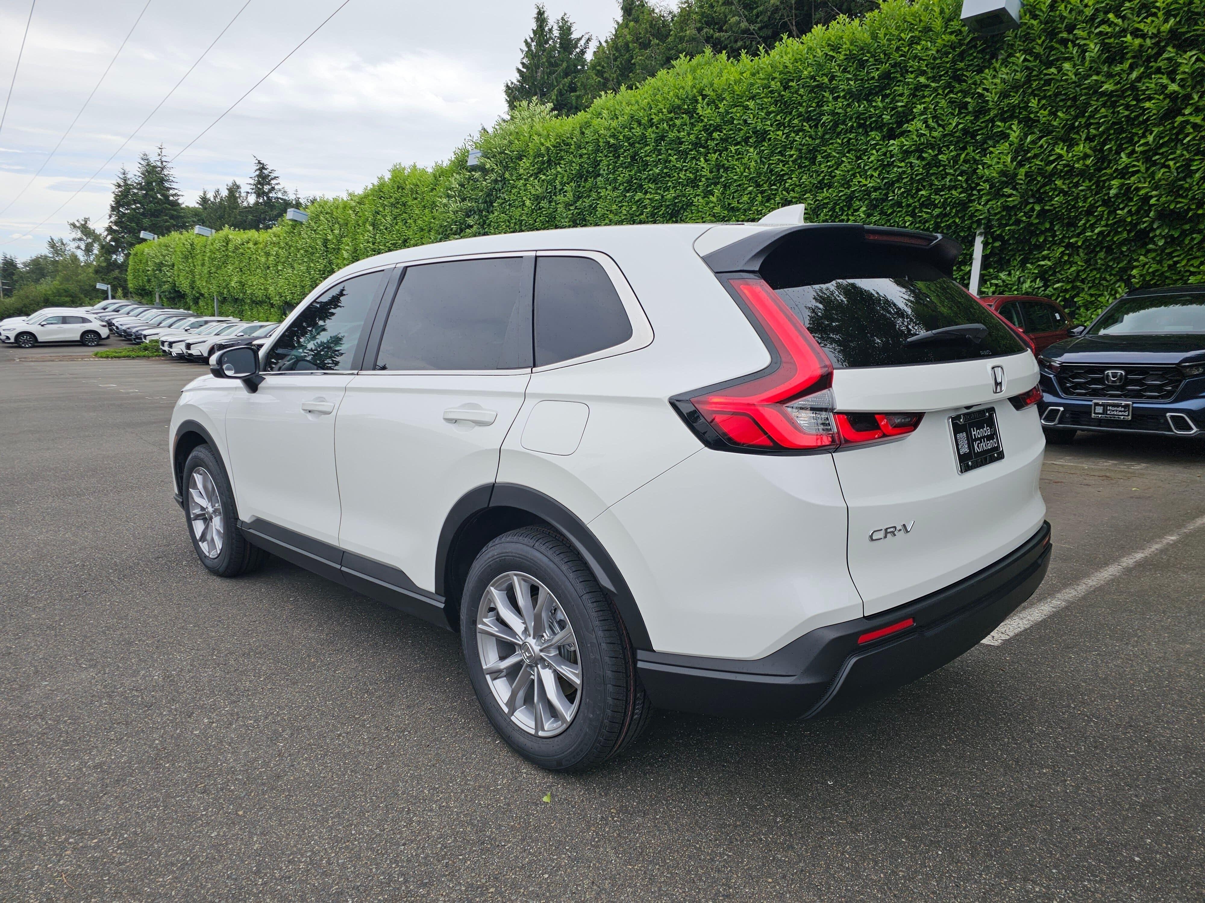 Used 2023 Platinum White Pearl Honda EX image 5