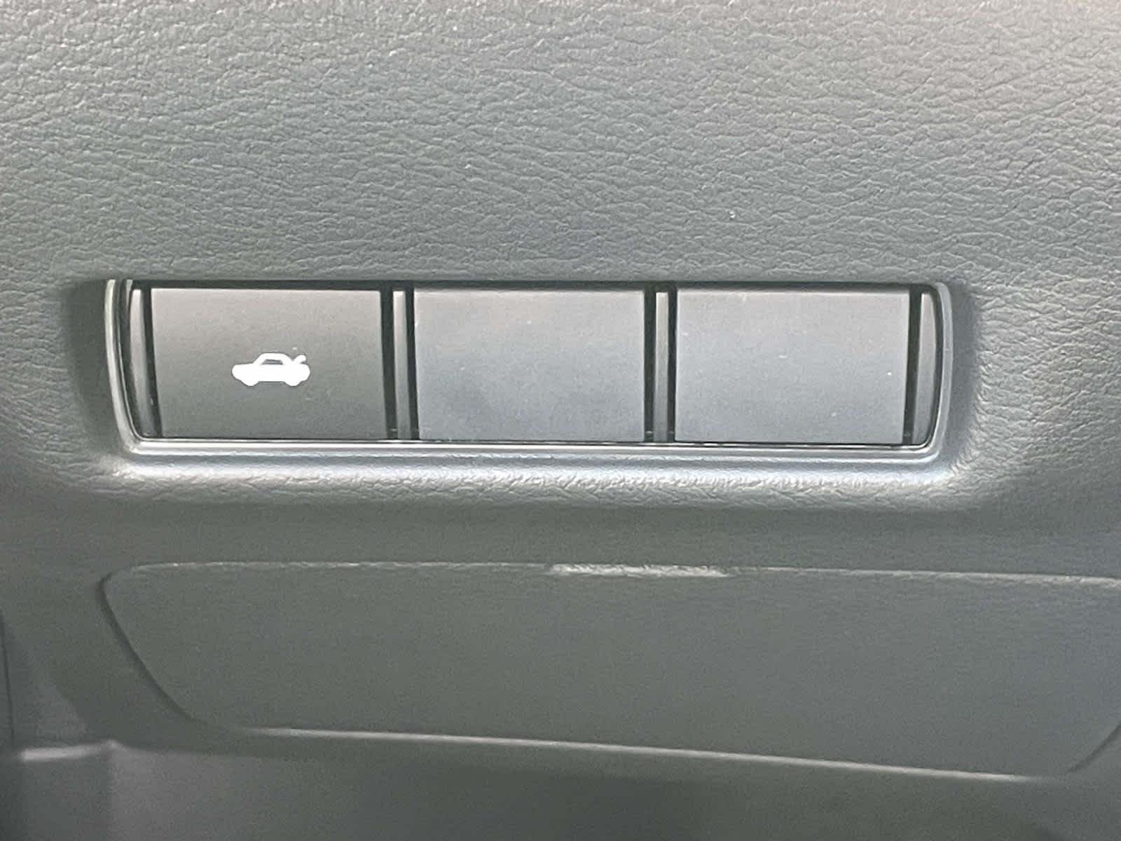 New 2026 Aspen White Tricoat Nissan SR image 28