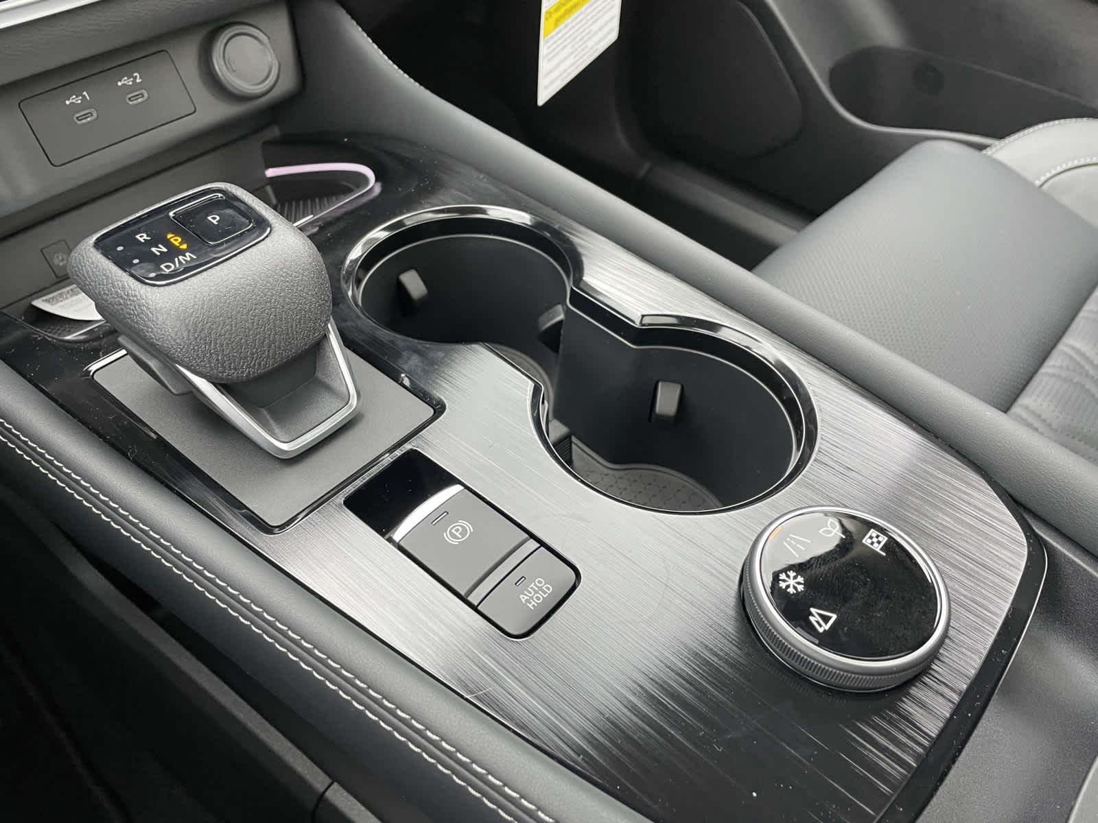 New 2026 Everest White Pearl/Super Black Nissan Platinum image 28