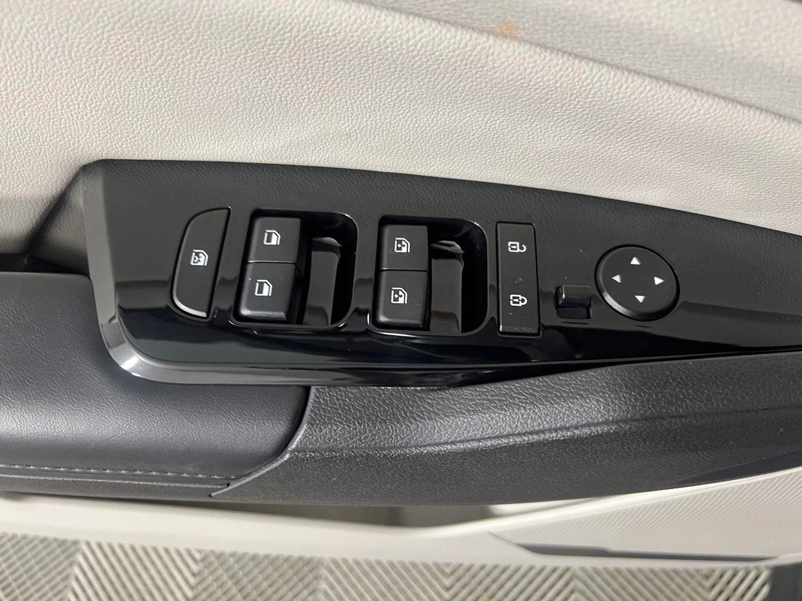 Certified Used 2023 Gravity Gray Kia EX image 16