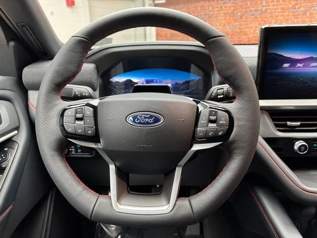 New 2026 Star White Metallic Tri-Coat Ford ST-Line image 14