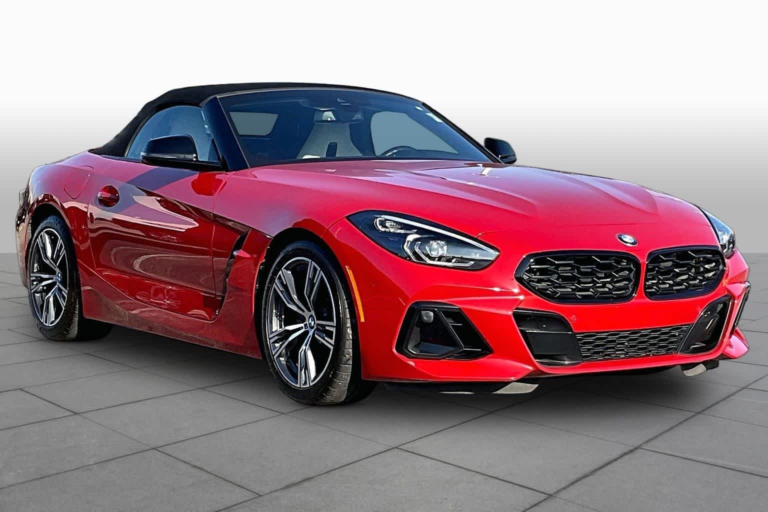 Used 2023 San Francisco Red Metallic BMW sDrive30i image 5