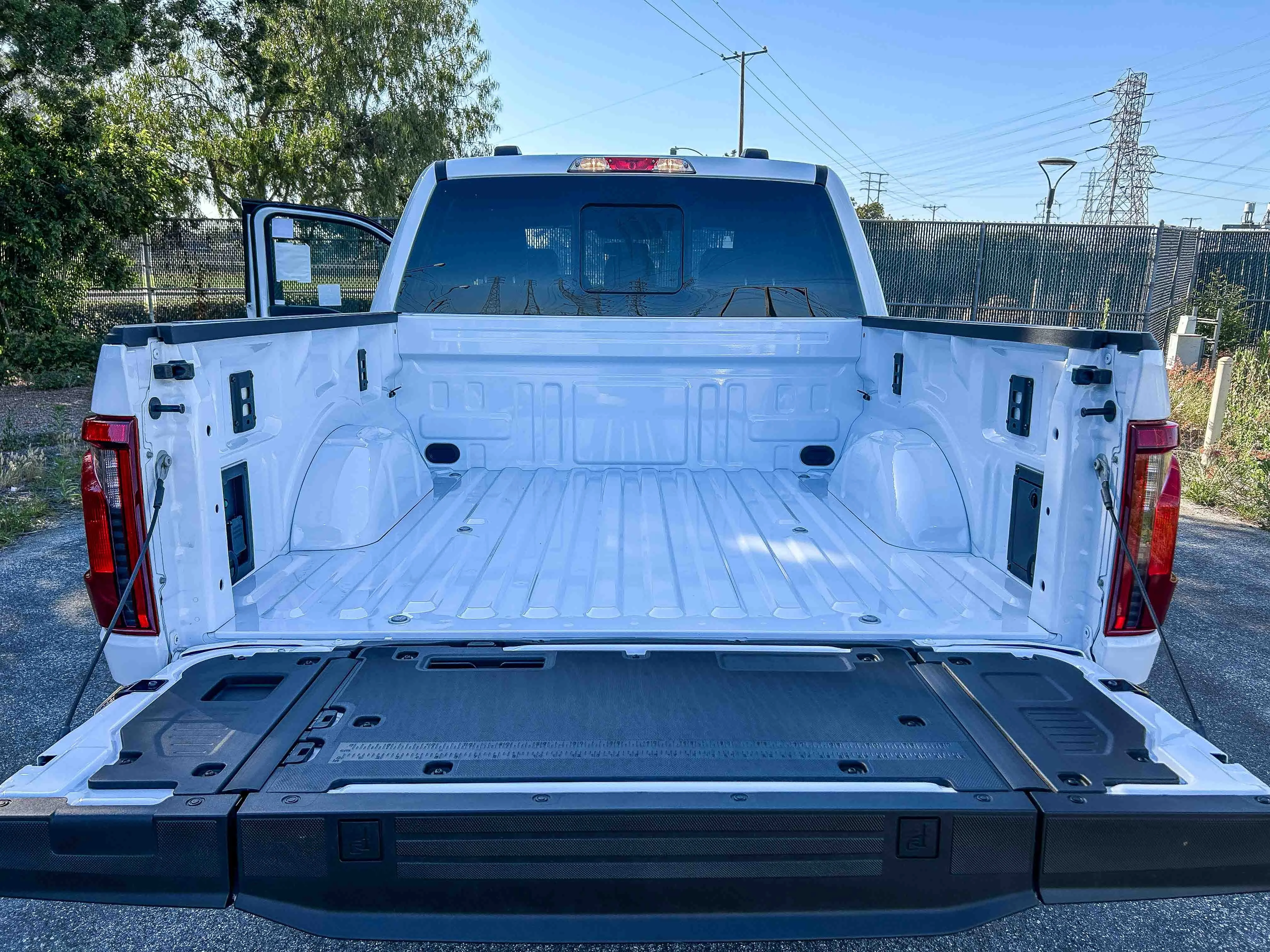 New 2026 Oxford White Ford Tremor® image 13
