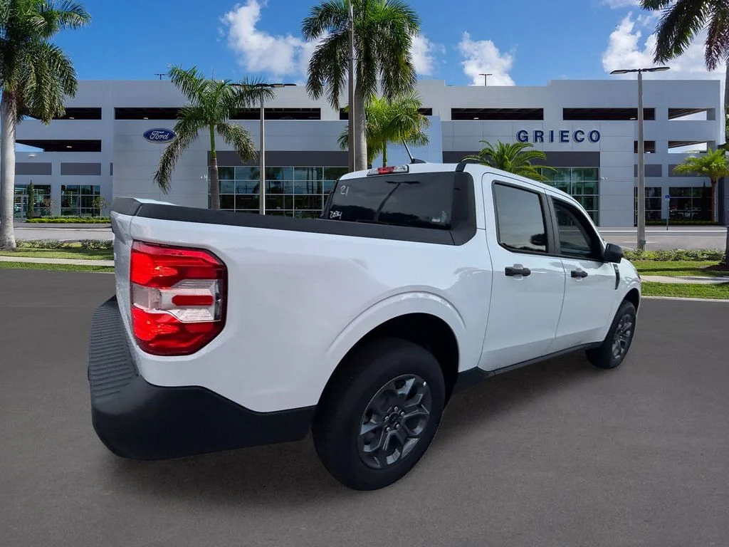 New 2026 White Ford XLT image 7