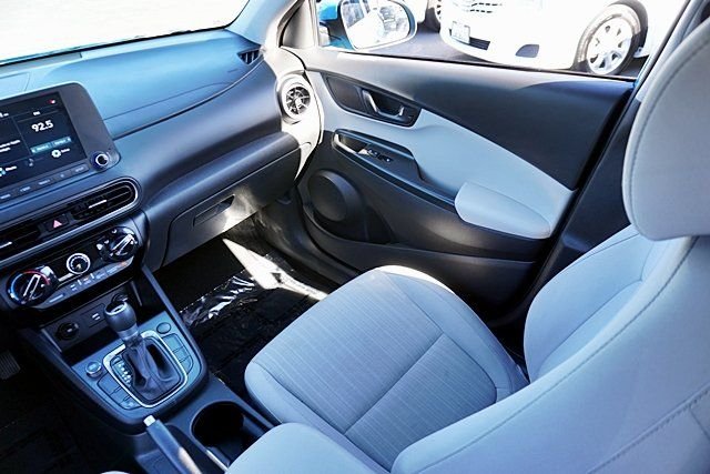 Used 2023 Green Hyundai SEL image 20