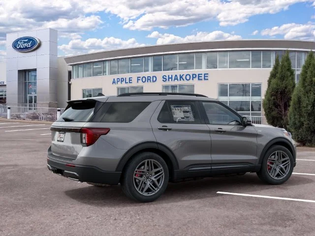 New 2027 Gray Ford ST-Line image 3