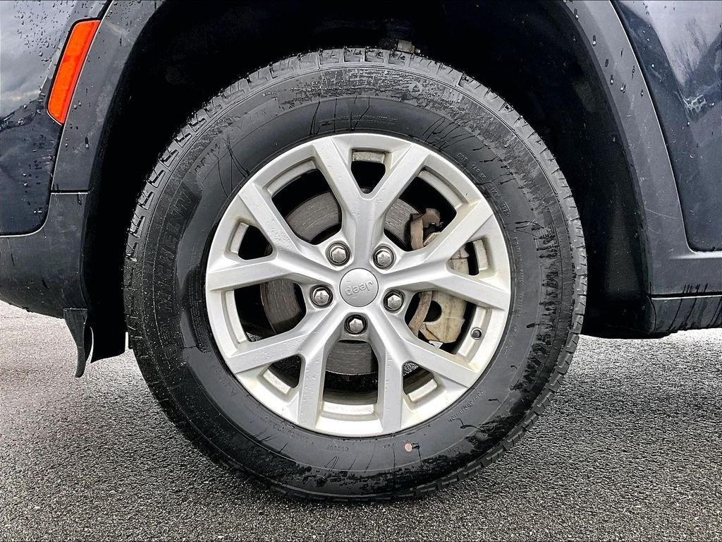 Used 2024 Black Jeep Limited image 7