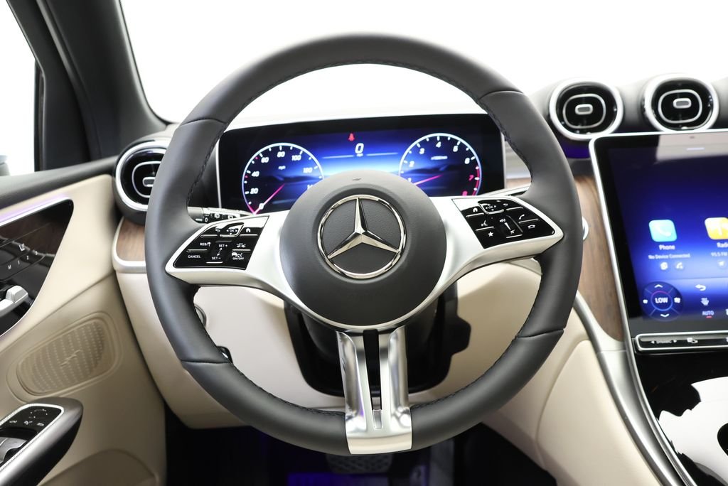 Used 2027 Polar White Mercedes-Benz GLC 300 image 20