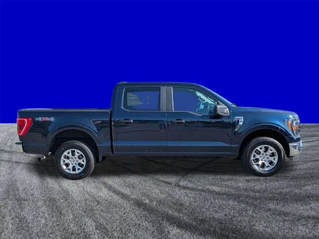 Certified Used 2023 Blue Metallic Ford XLT image 3