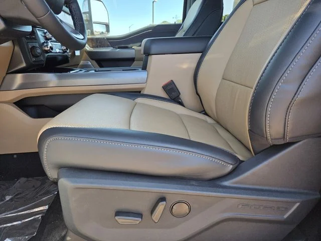 New 2026 Star White Metallic Tri-Coat Ford F-250® Lariat® image 34