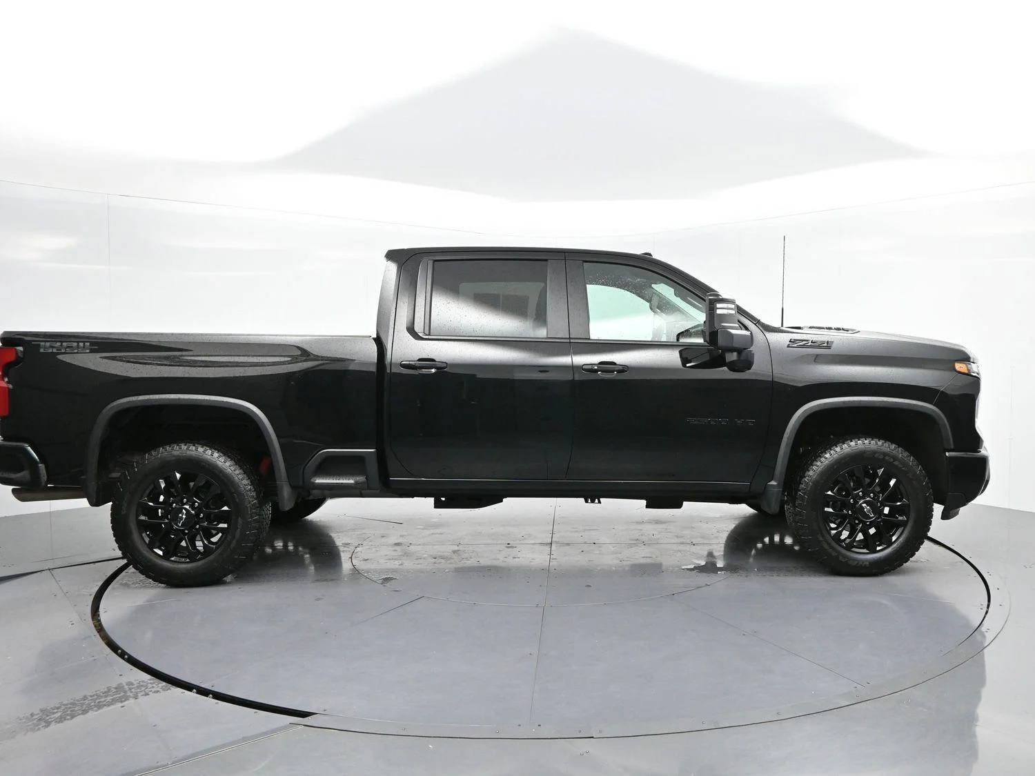 Used 2026 Black Chevrolet LT image 8