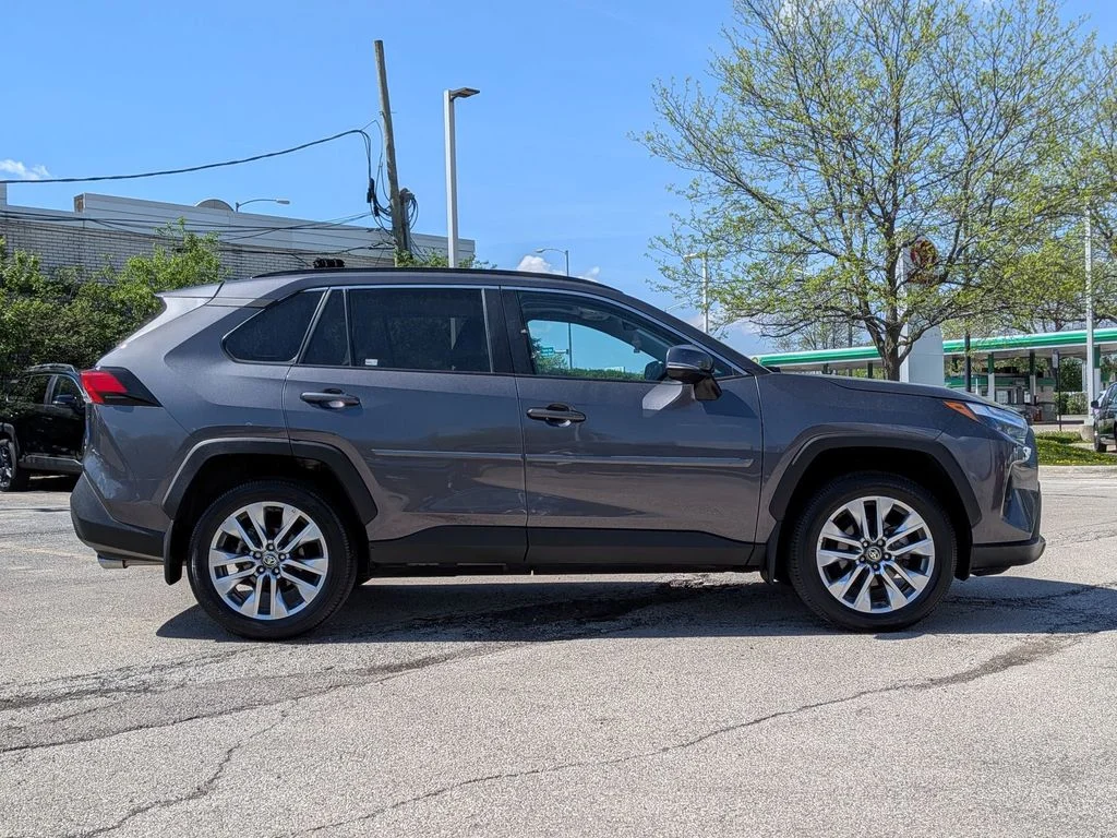 Used 2024 Gray Toyota XLE Premium image 8