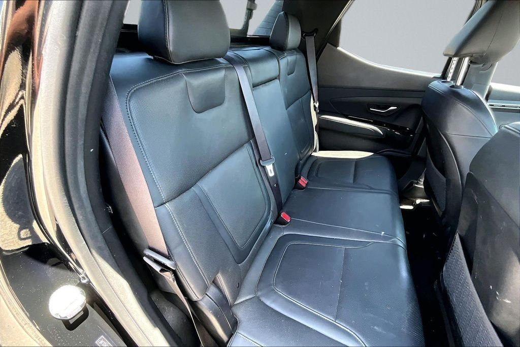 Used 2022 Phantom Black Hyundai Limited image 23