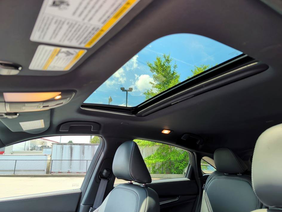 Certified Used 2025 Radiant White INFINITI SENSORY image 27