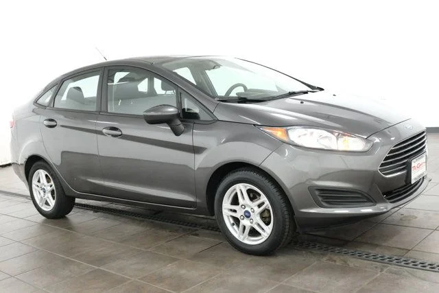 Used 2017 Gray Ford SE image 7