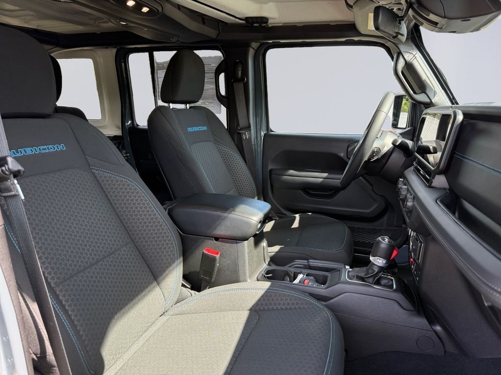 Used 2025 Gray Jeep Rubicon 4xe image 18