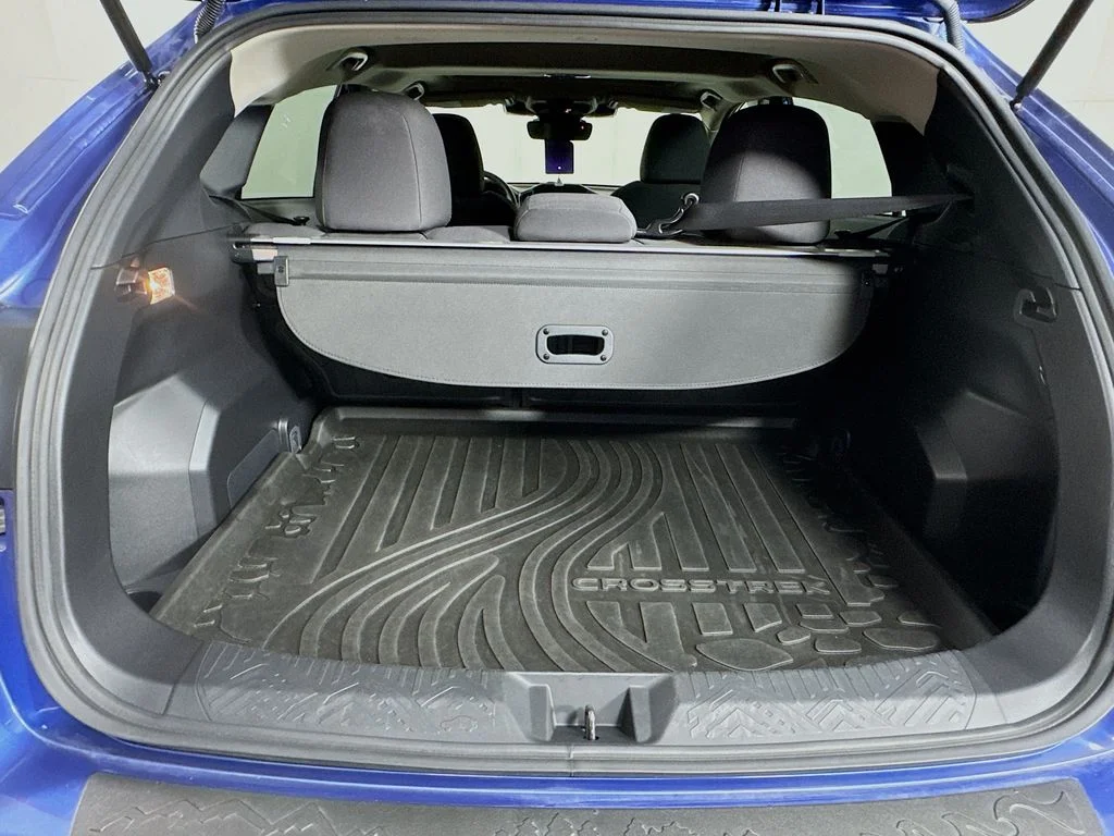 Used 2025 Blue Subaru Premium image 31