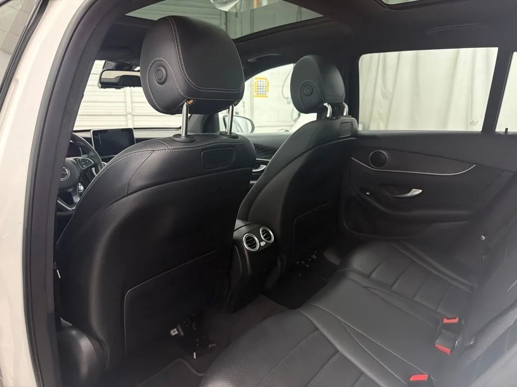 Used 2018 White Mercedes-Benz GLC 300 image 23