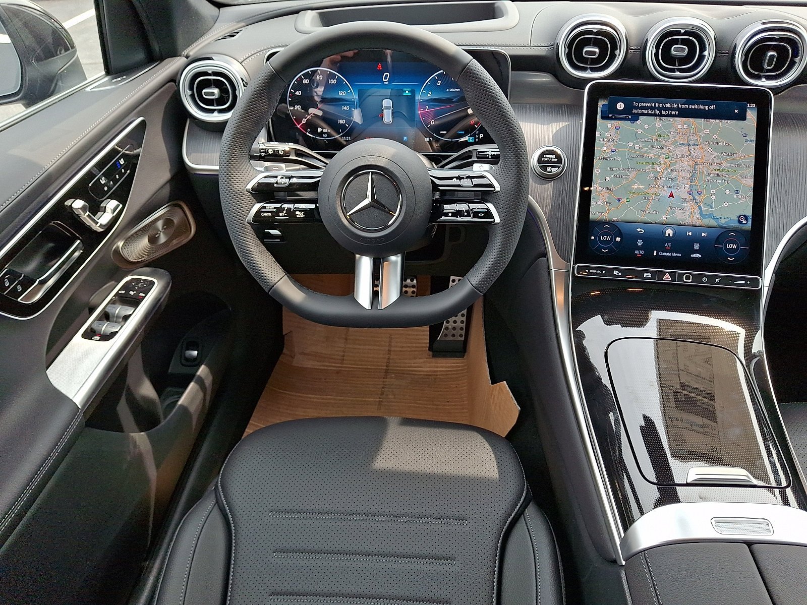 New 2027 Graphite Grey Metallic Mercedes-Benz GLC 300 image 31