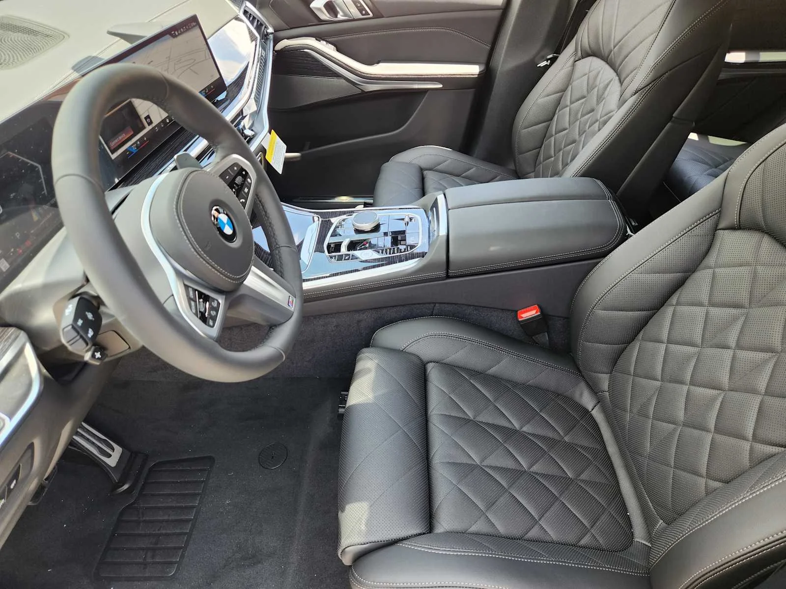 New 2026 Dravit Grey Metallic BMW xDrive40i image 4