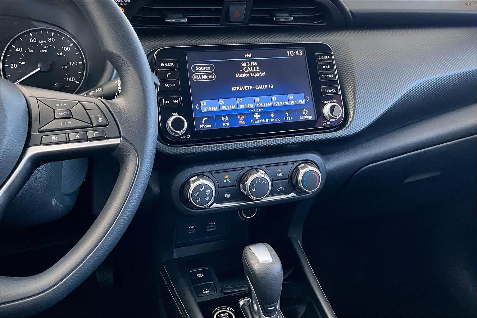 Used 2023 Boulder Gray Pearl Nissan SV image 7
