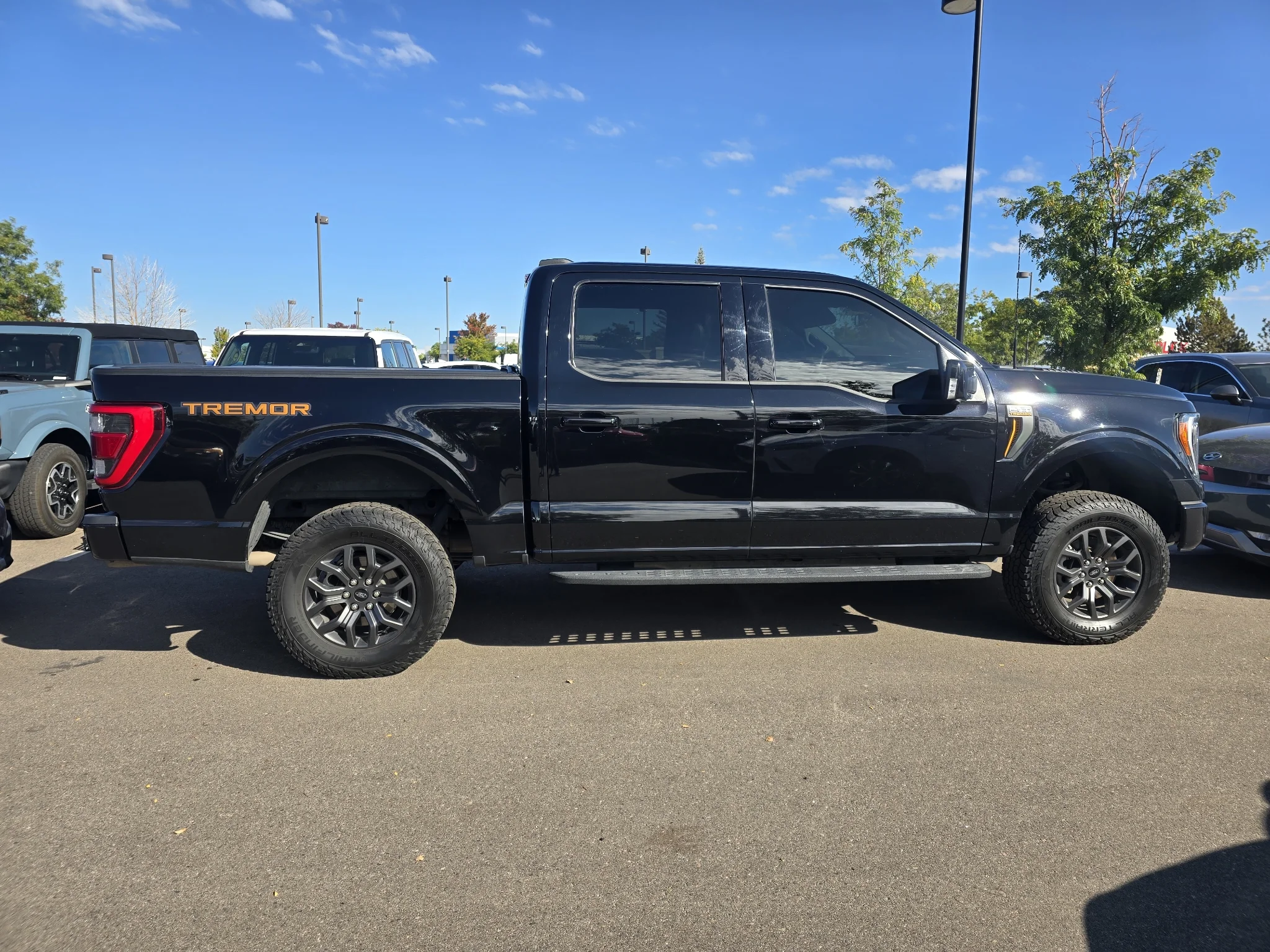 Used 2023 Agate Black Metallic Ford Tremor image 16