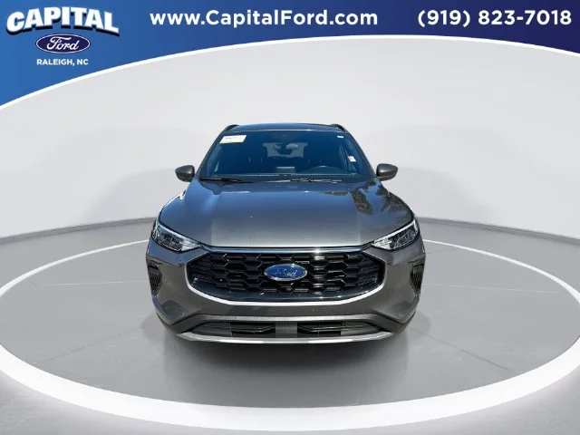 Used 2025 Gray Ford ST-Line image 3