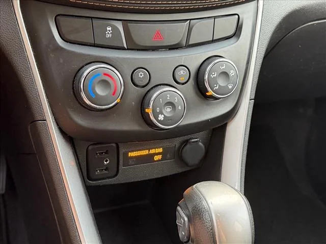 Used 2022  CHEVROLET 1LT image 19