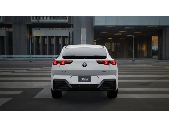 New 2026 Alpine White BMW xDrive28i image 5