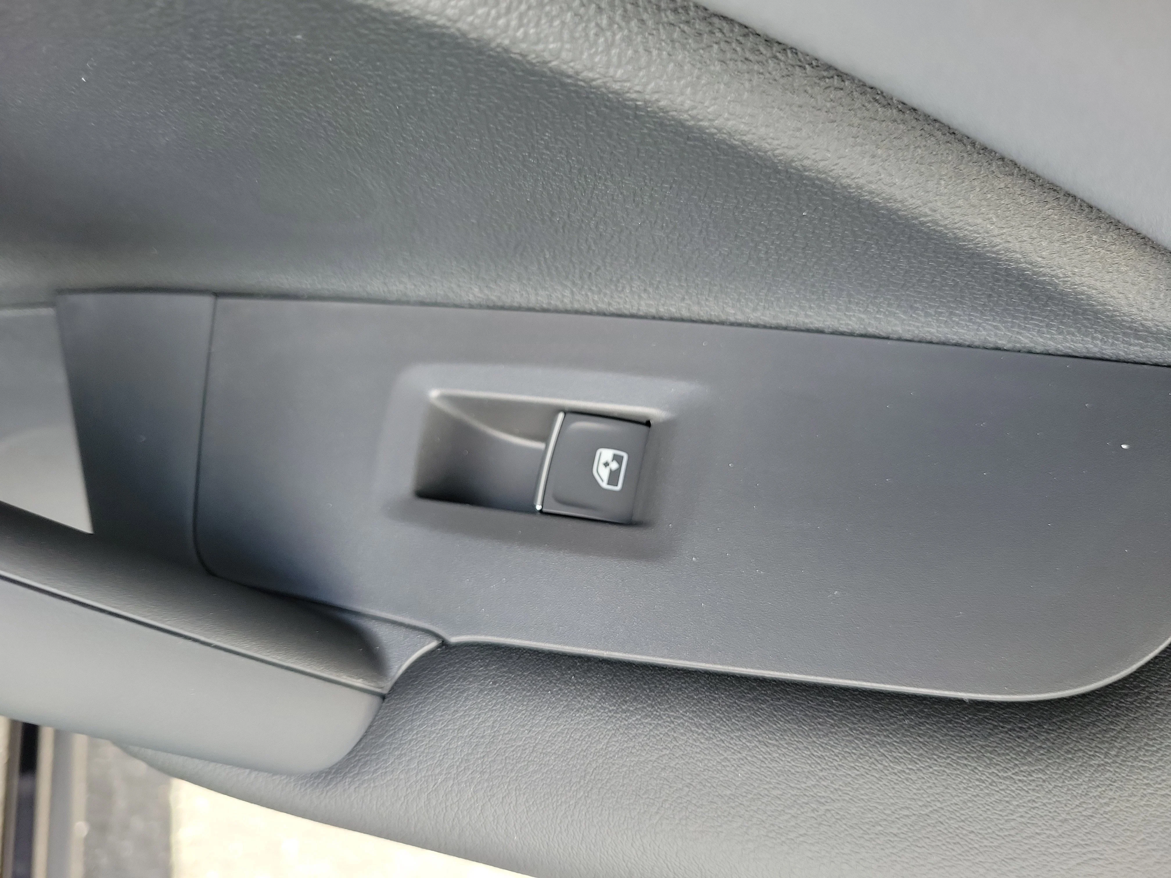 2026 Volkswagen Tiguan SE R-LINE BLACK - Photo 12