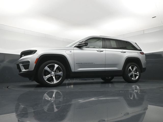 Used 2023 Silver Jeep 4xe image 20