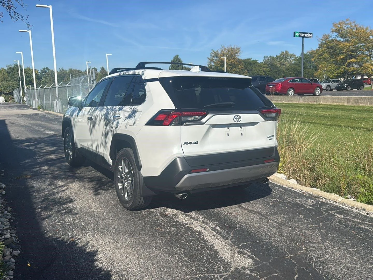 Used 2023 Wind Chill Pearl Toyota Limited image 6