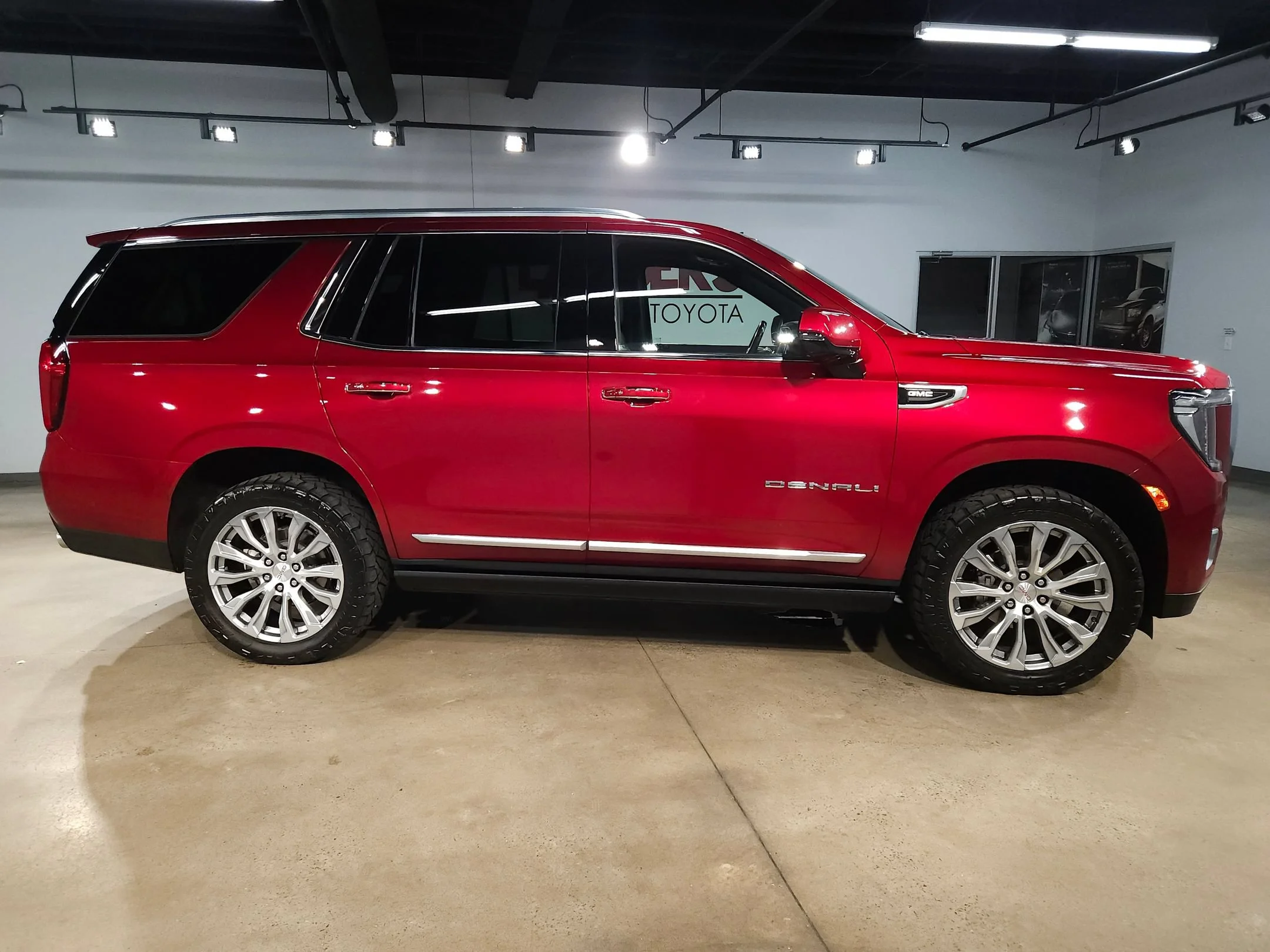 Used 2023 Volcanic Red Tintcoat GMC Denali image 8