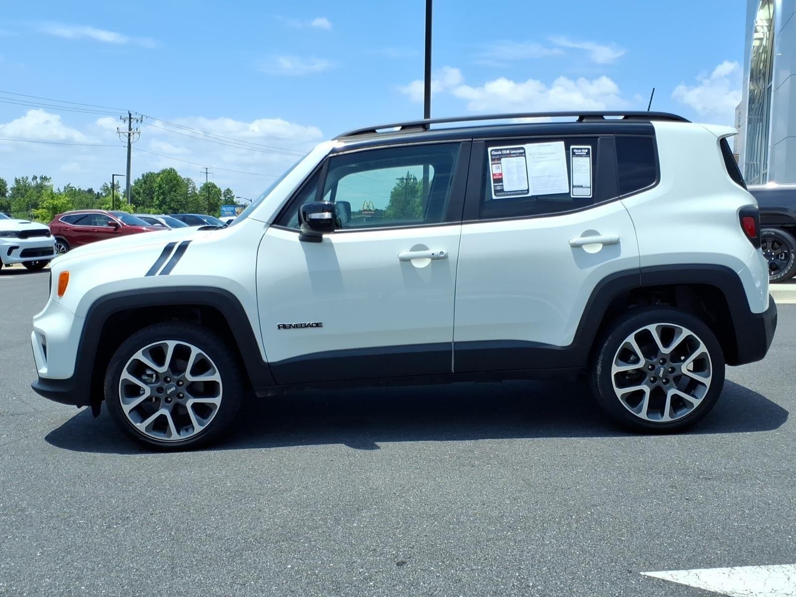 Used 2022 Alpine White Clearcoat Jeep Limited image 12