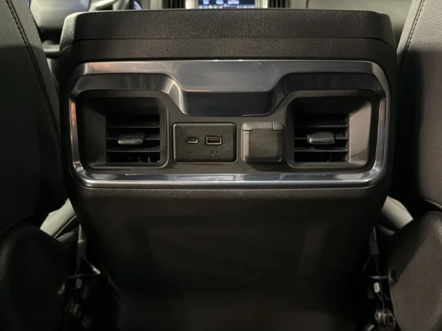 Used 2022 Black Chevrolet LTZ image 33