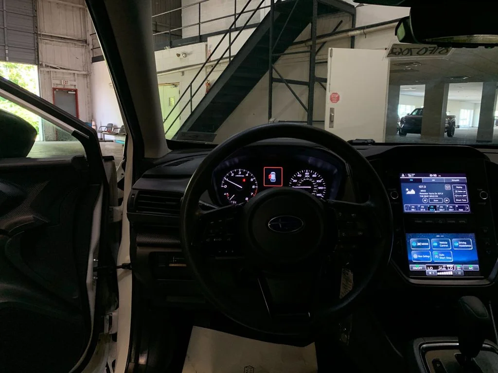 Used 2024 White Subaru Base image 16