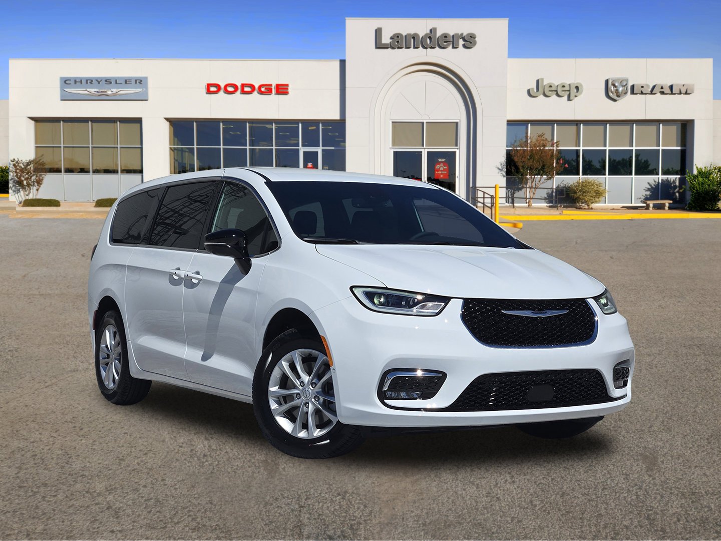 2026 Chrysler Pacifica Select AWD's photo