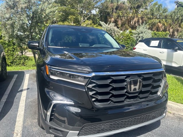 Certified Used 2025 Black Honda EX-L image 1