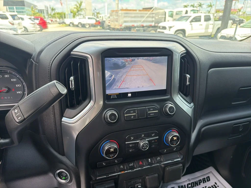 Used 2019 Silver Ice Metallic Chevrolet LT image 6