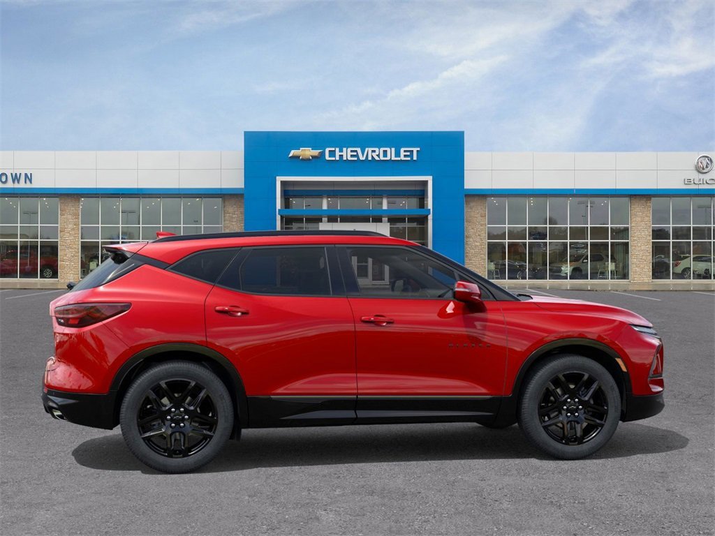 2025 Chevrolet Blazer RS photo 4