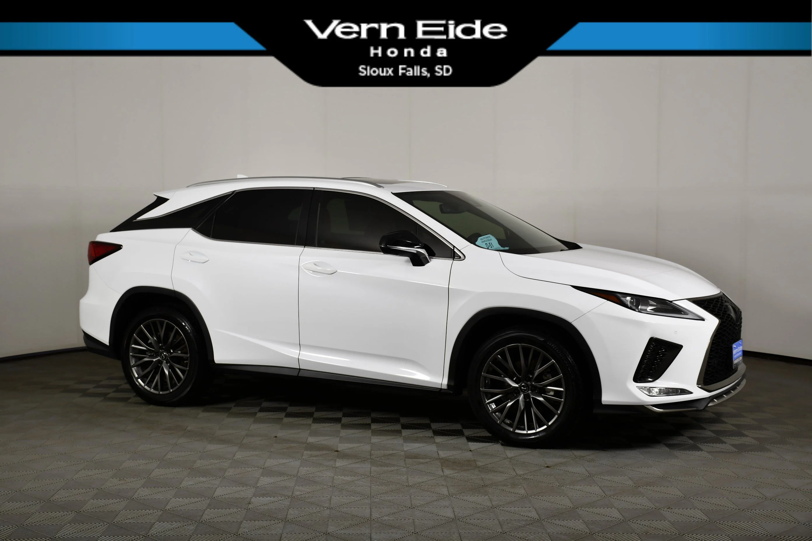 Used 2022 Ultra White Lexus RX 350 F SPORT Handling image 1