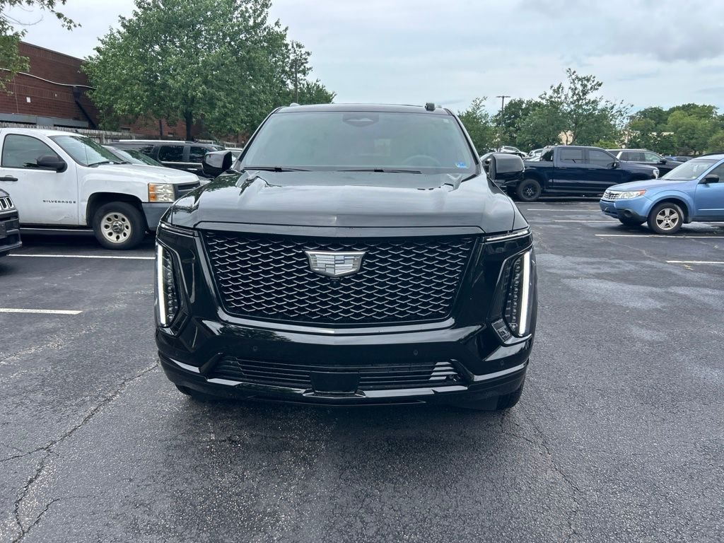 Used 2025 Black Cadillac Sport Platinum image 12