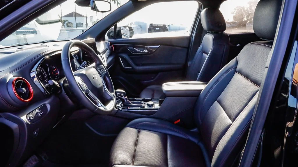 Used 2025 Black Chevrolet RS image 21