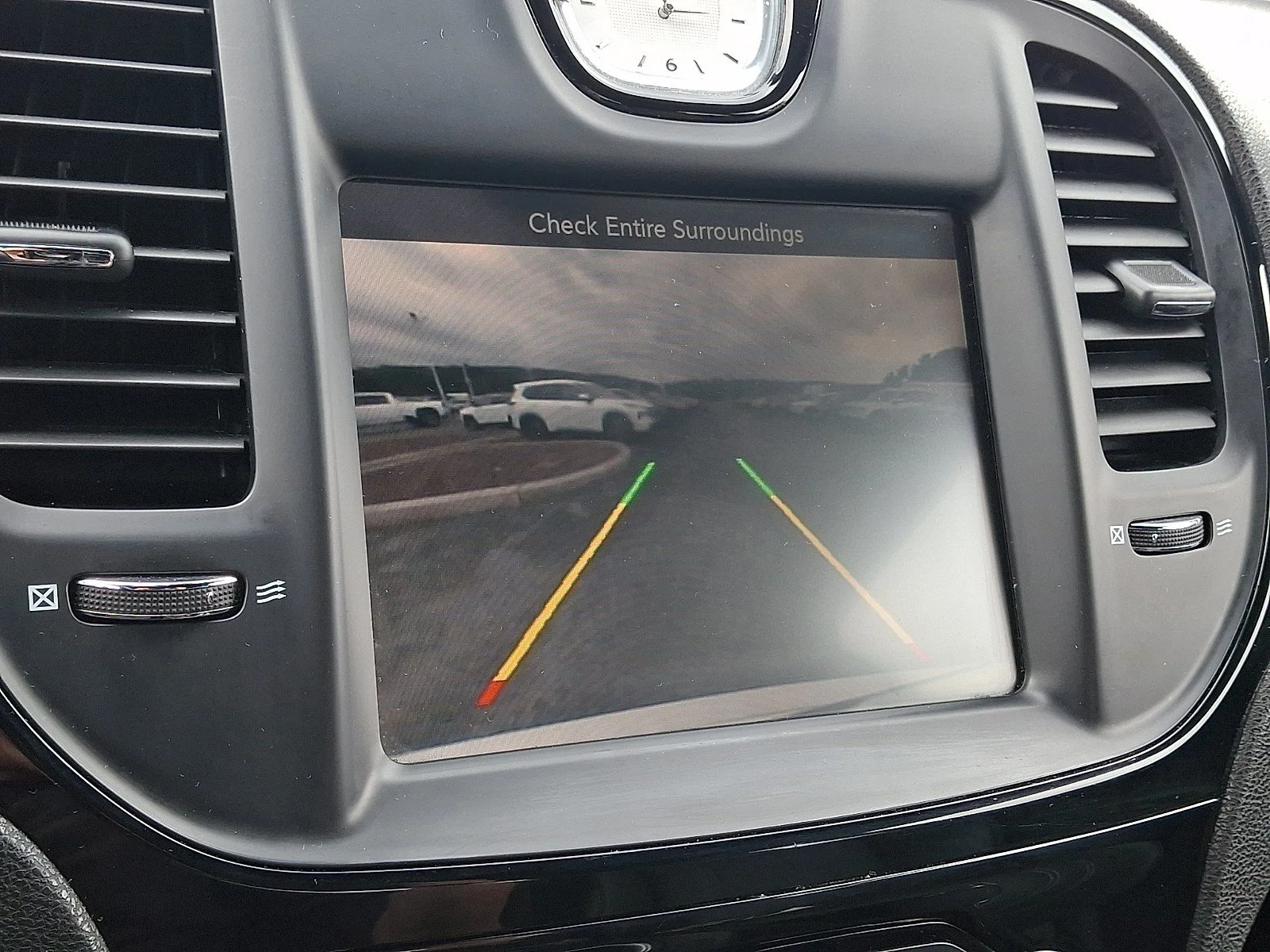 Used 2015 Bright White Clearcoat Chrysler 300S image 19