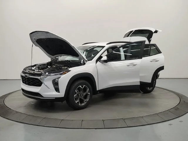 2026 Chevrolet Trax LT - Photo 11