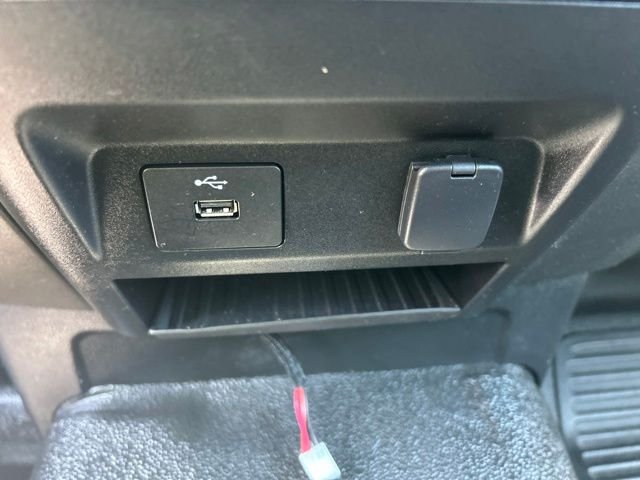 Used 2020 Black Ford XL image 28